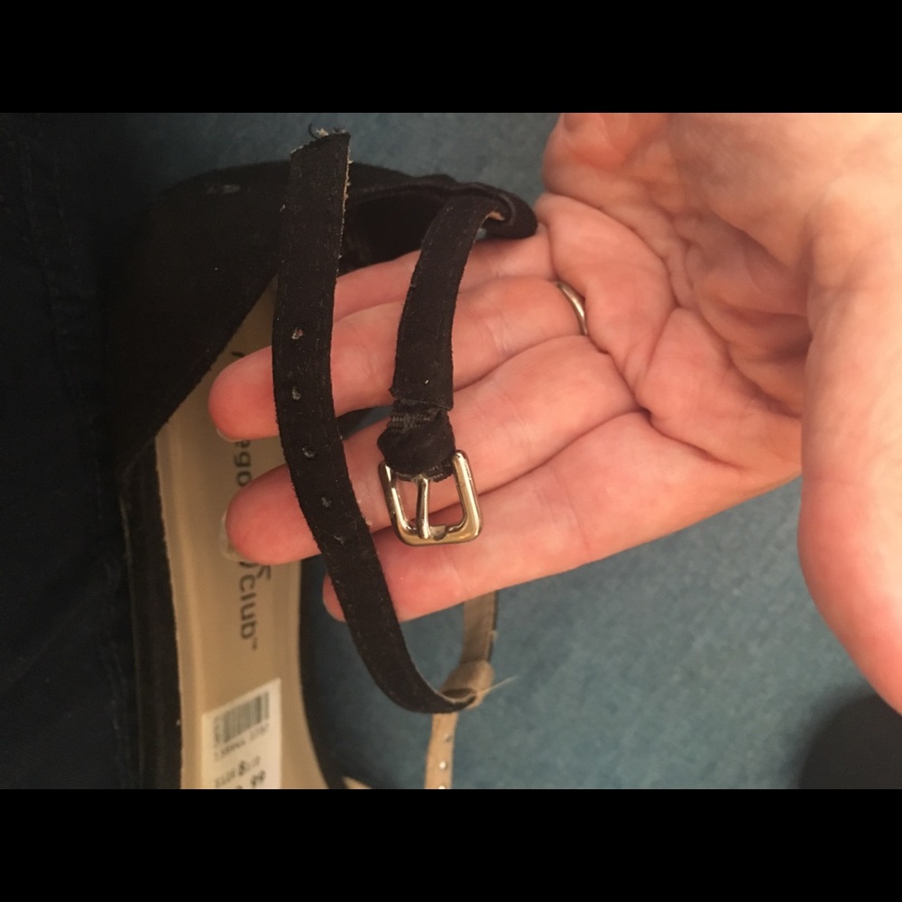 Tan and black with studs strappy flat with buckle - Picture 6 of 7